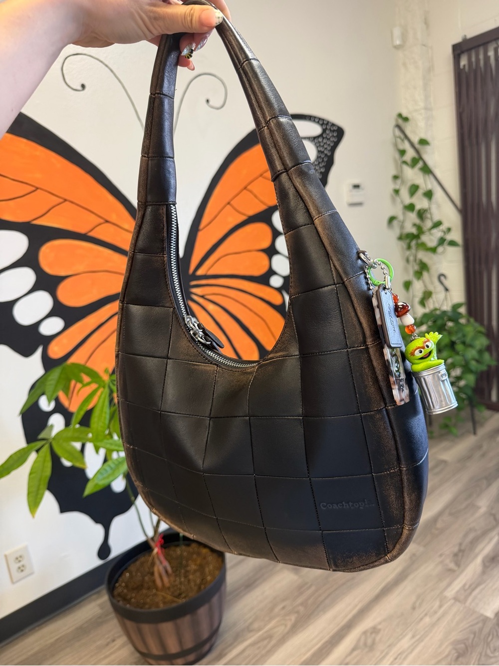 Coachtopia Alter Ego Crescent Shoulder Bag in Loved Leather 🖤💫